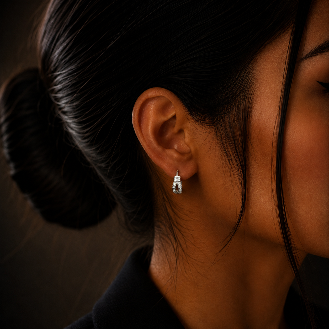 Luxury Twisted Silver Diamond Hoop Loop Earrings for Women