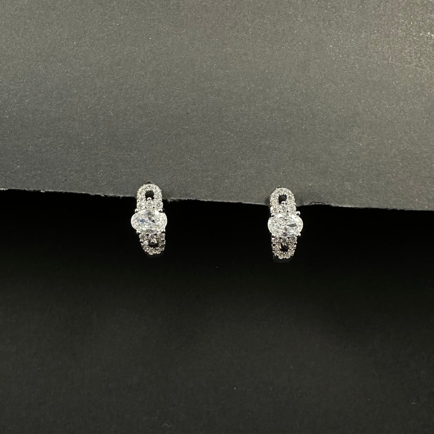 Luxury Silver Diamond Oval Sparkle Loop Earrings for Women