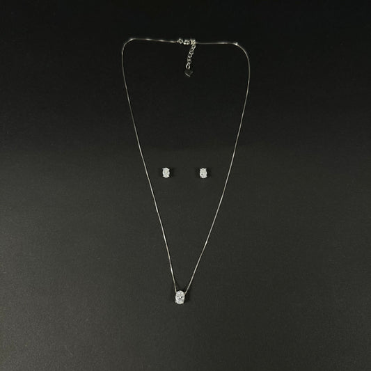 Silver Oval Solitaire Diamond Pendant Set for Women