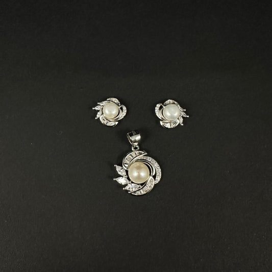 Silver Pearl Swirl Diamond Pendant Set for Women