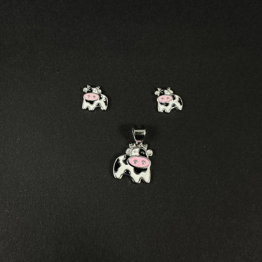 Cute Moo Charm Silver Pendant Set for Women