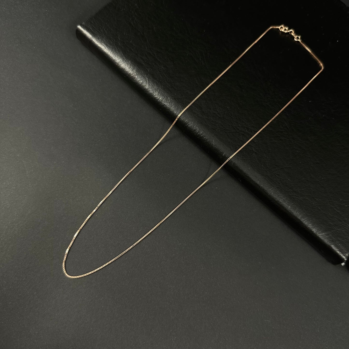 Rose Glow Sleek Silver Chain for Women – 18 Inch